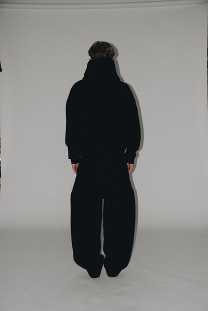 COMFY SWEATS - BLACK