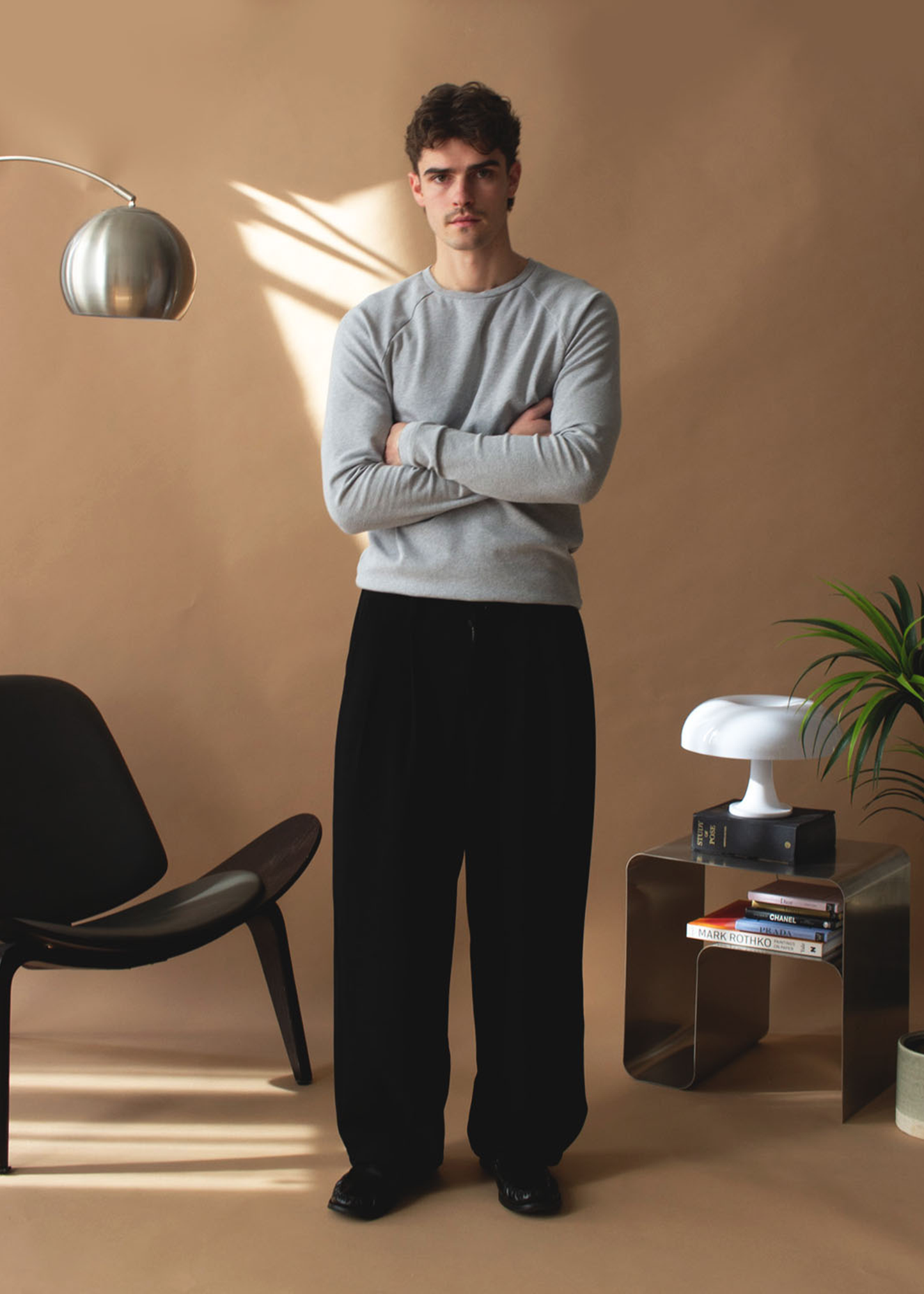 PLEATED PANTS - BLACK