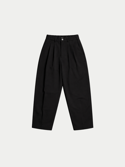 PLEATED PANTS - BLACK